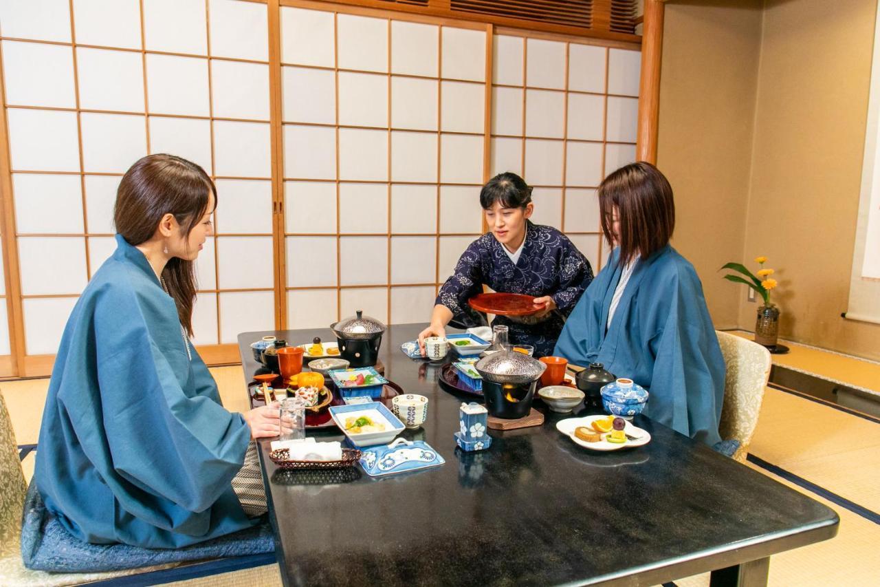 Atami Onsen Yamaki Ryokan Exteriör bild