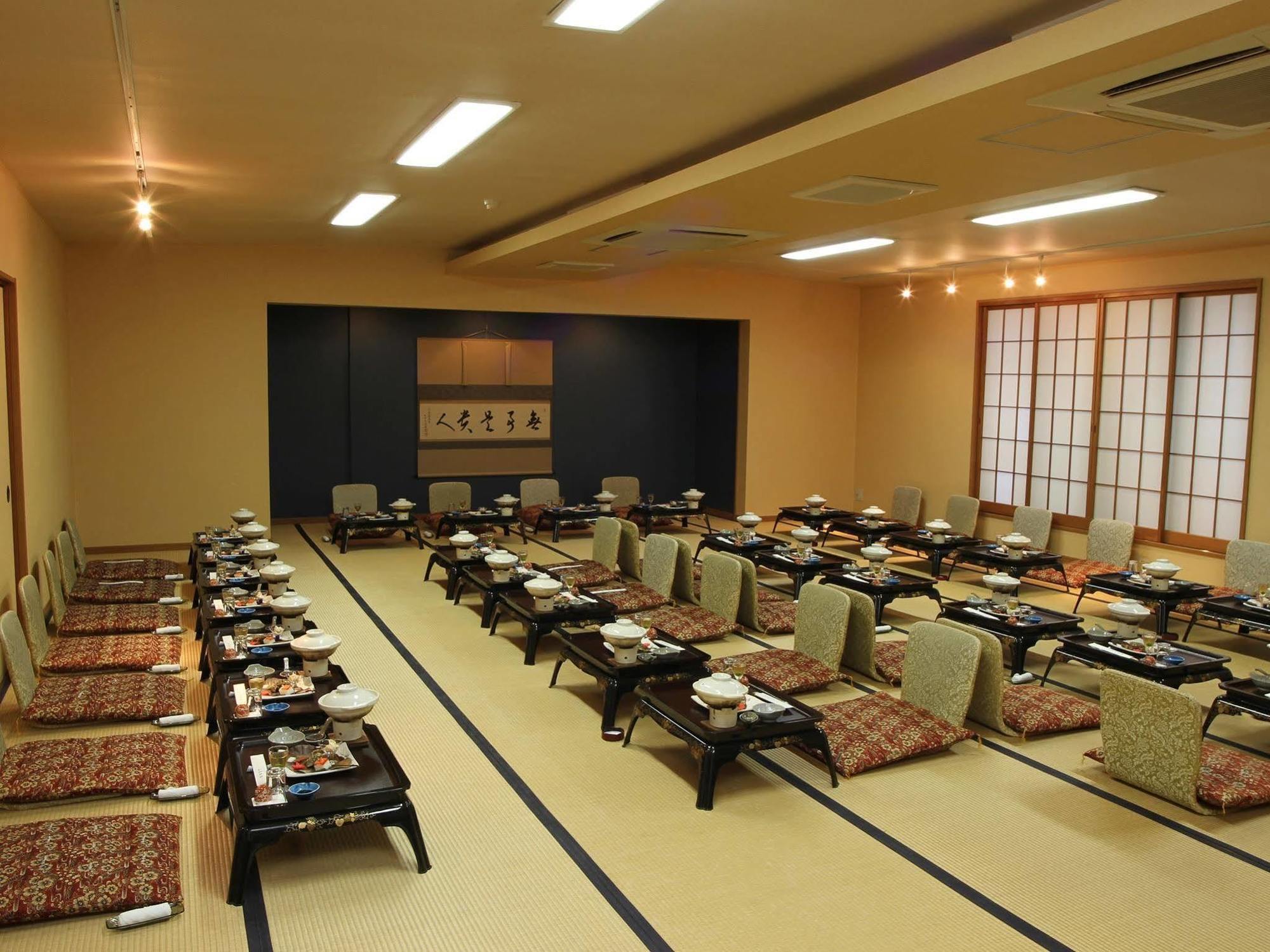 Atami Onsen Yamaki Ryokan Exteriör bild